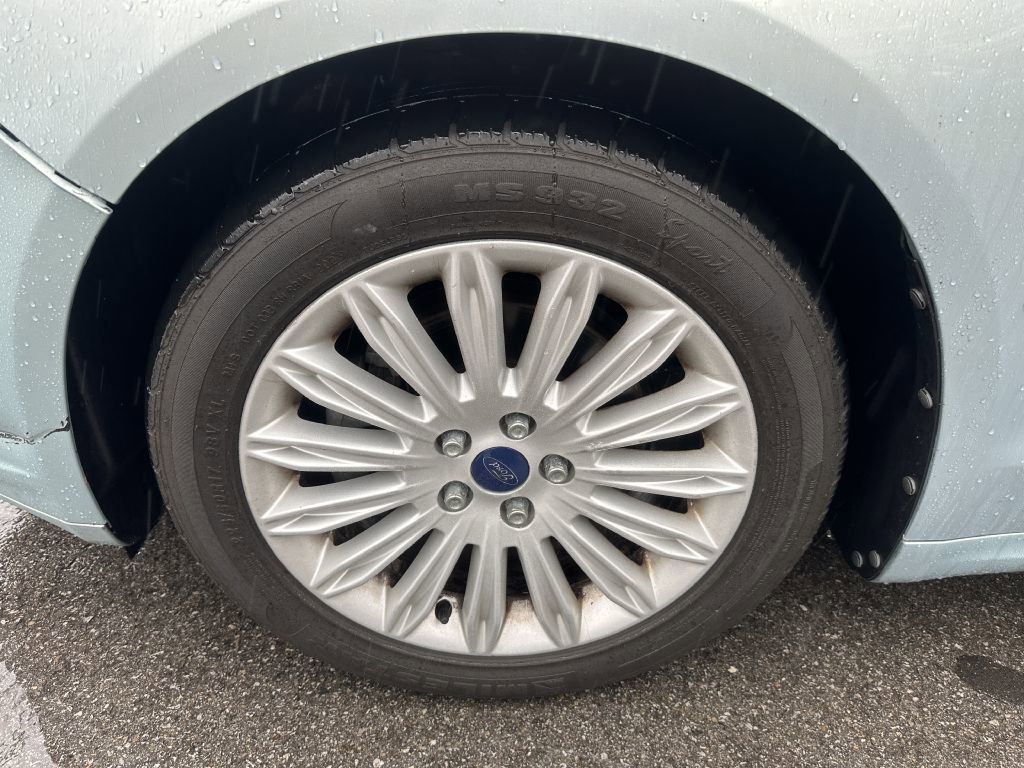 Used 2013 Ford Fusion SE image 21