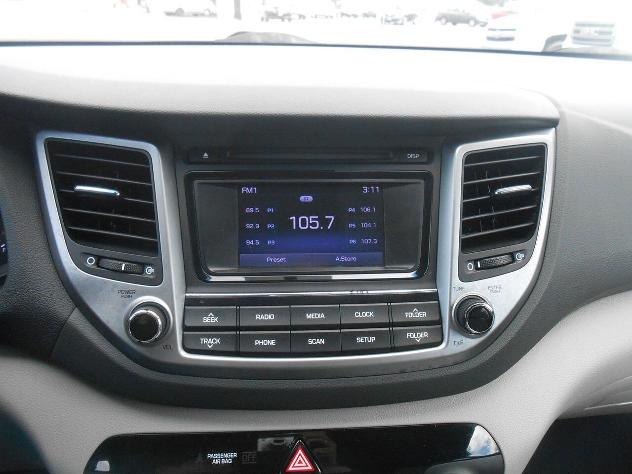 Used 2018 Hyundai Tucson SE AWD/4WD image 12