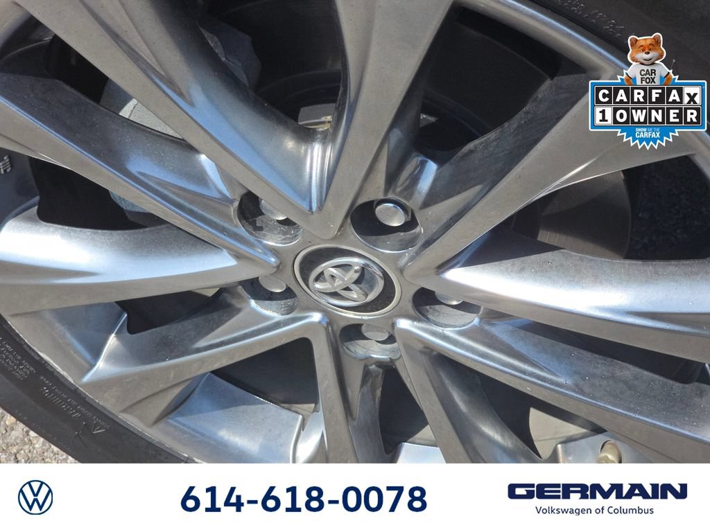 Used 2018 Toyota RAV4 Limited AWD/4WD image 13