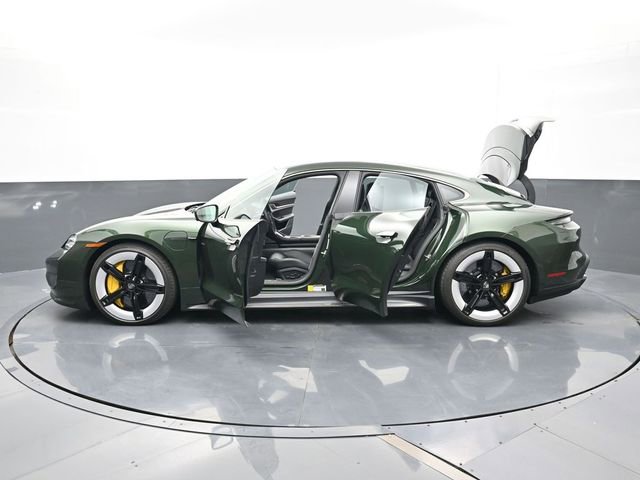 Certified 2025 Porsche Taycan Turbo S AWD/4WD image 31