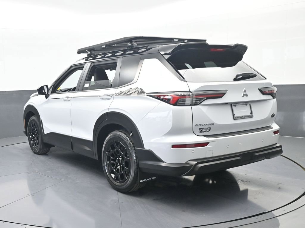 New 2026 Mitsubishi Outlander Trail Edition image 4