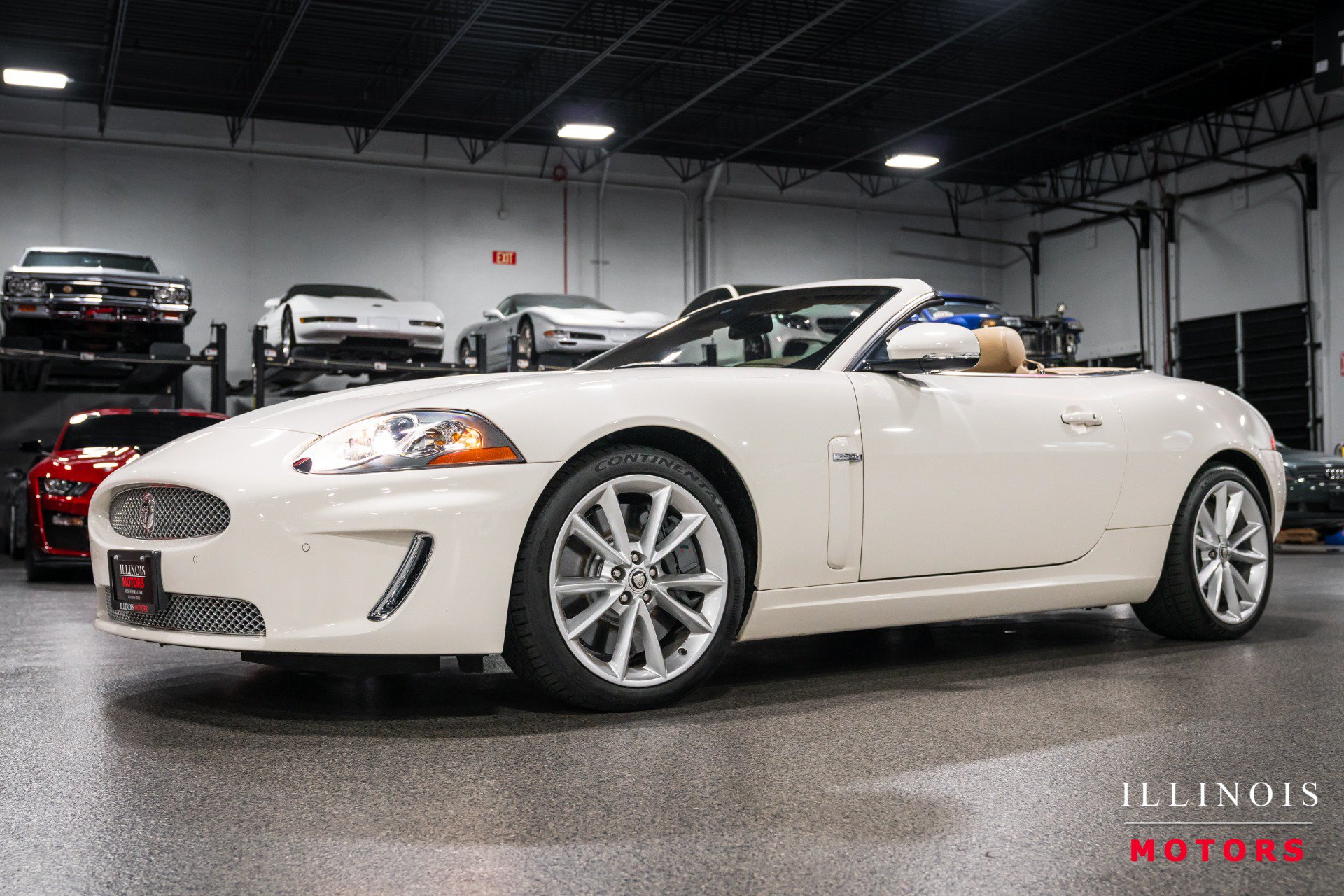 Used 2010 Jaguar XKR R RWD image 1