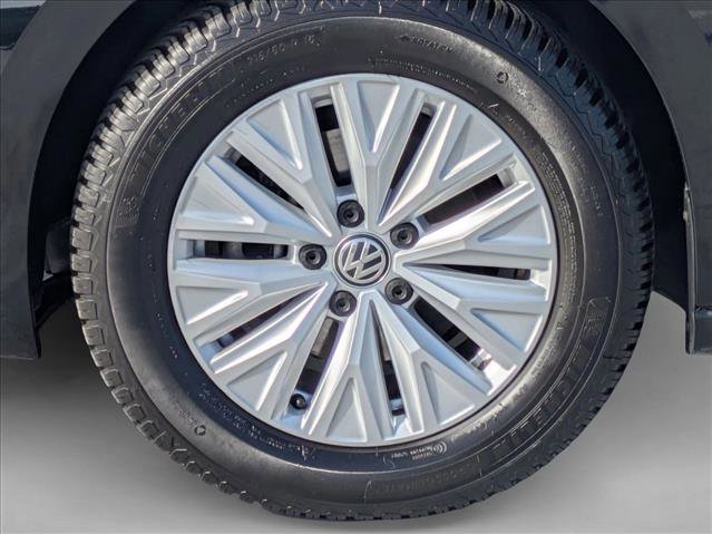 Used 2019 Volkswagen Jetta S w/ Driver Assistance Package image 23