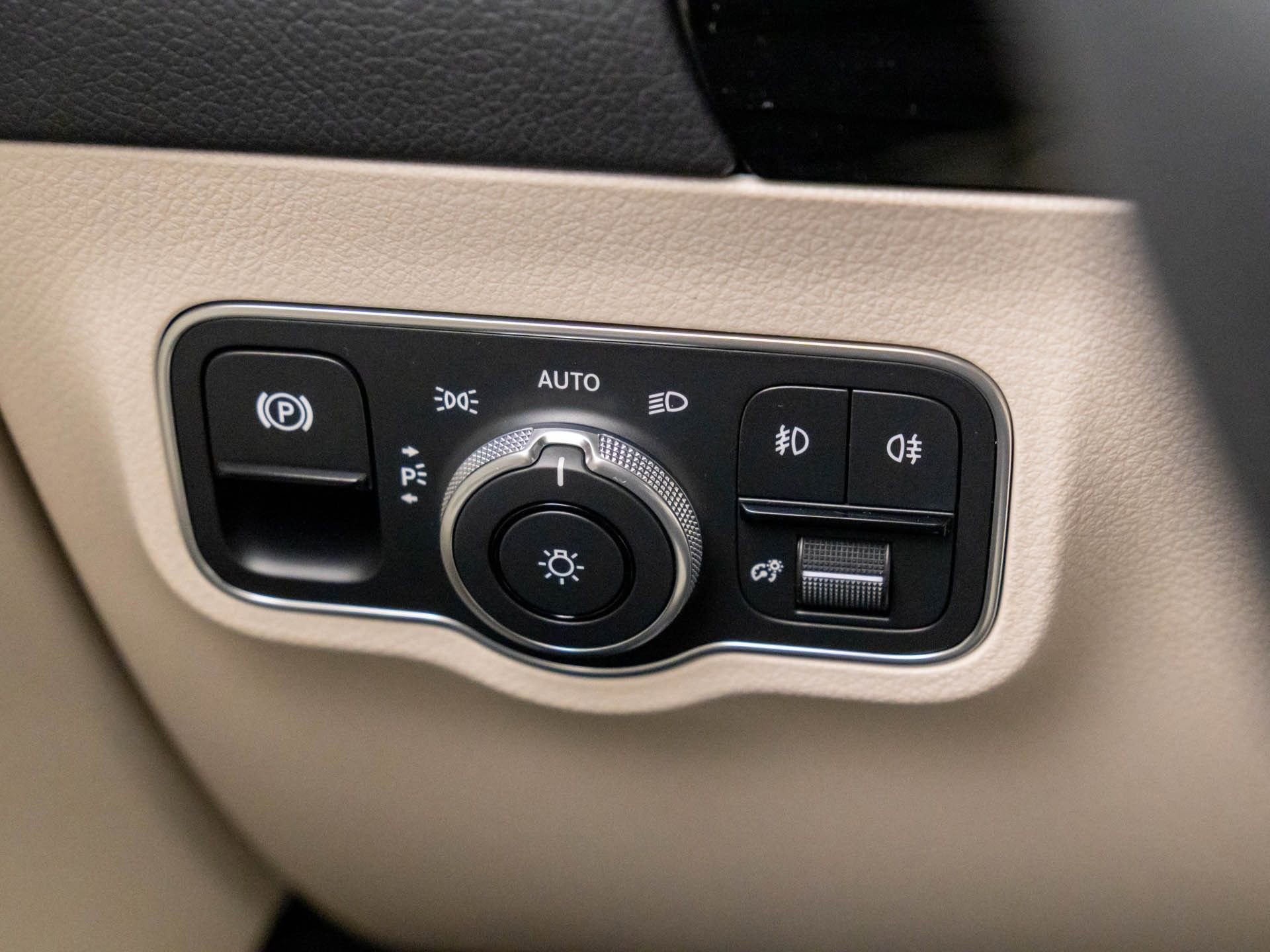 New 2025 Mercedes-Benz GLA 250 4MATIC image 23