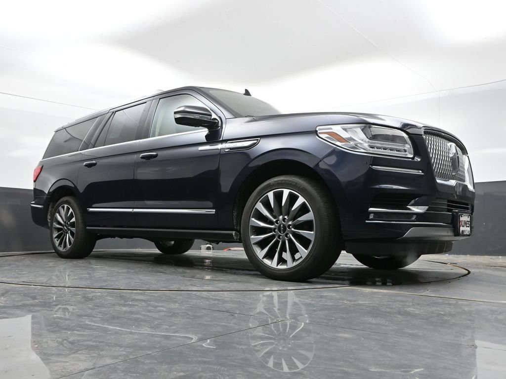 Used 2021 Lincoln Navigator L Reserve w/ Luxury Package AWD/4WD image 35