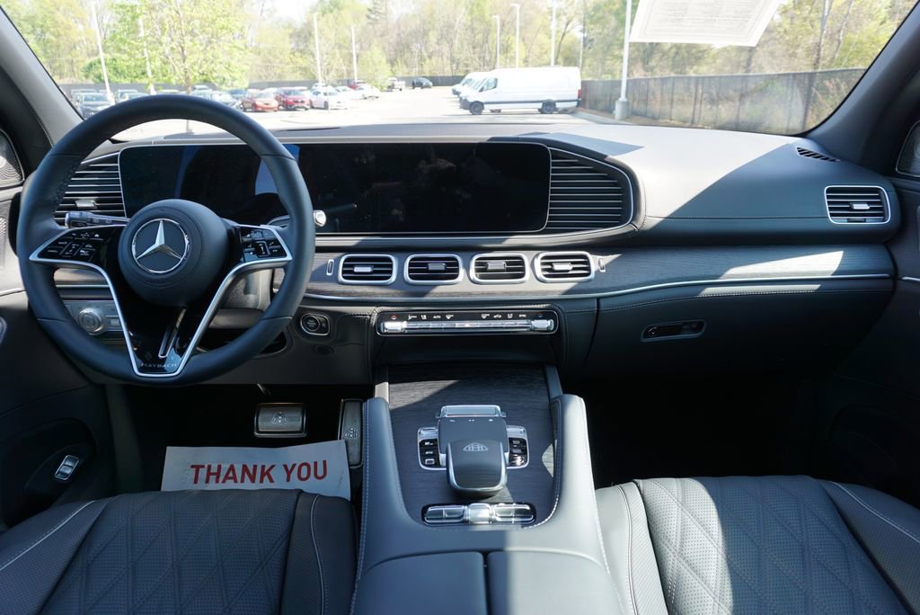 Certified 2025 Mercedes-Benz Maybach GLS 600 4MATIC image 46