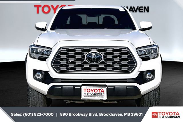 Used 2022 Toyota Tacoma TRD Off-Road image 3