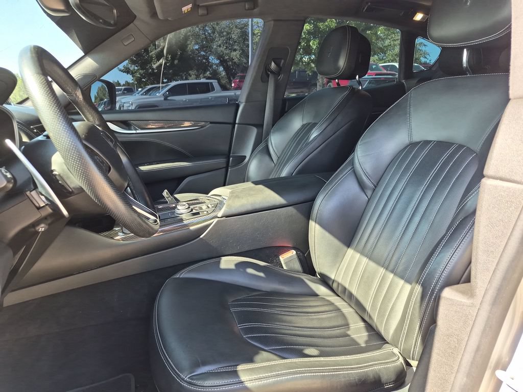 Used 2017 Maserati Levante S AWD/4WD image 20