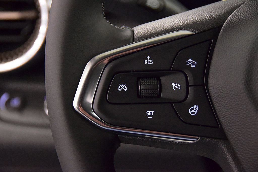 New 2025 Chevrolet Trax ACTIV image 18