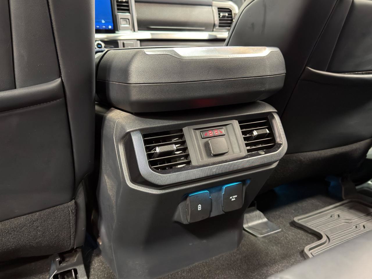 Used 2022 Ford F150 Raptor w/ Equipment Group 801A High AWD/4WD image 31