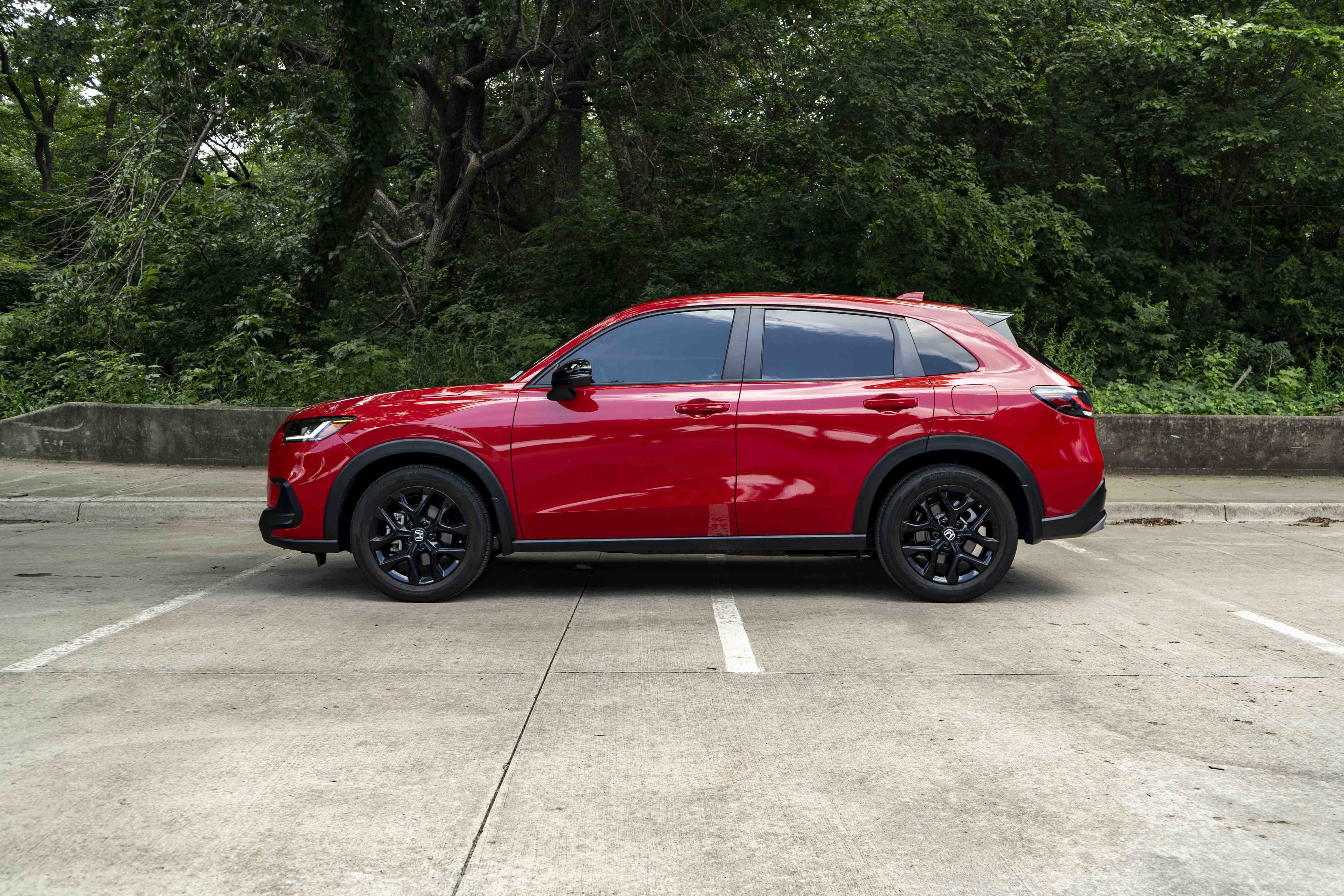Certified 2025 Honda HR-V Sport image 6