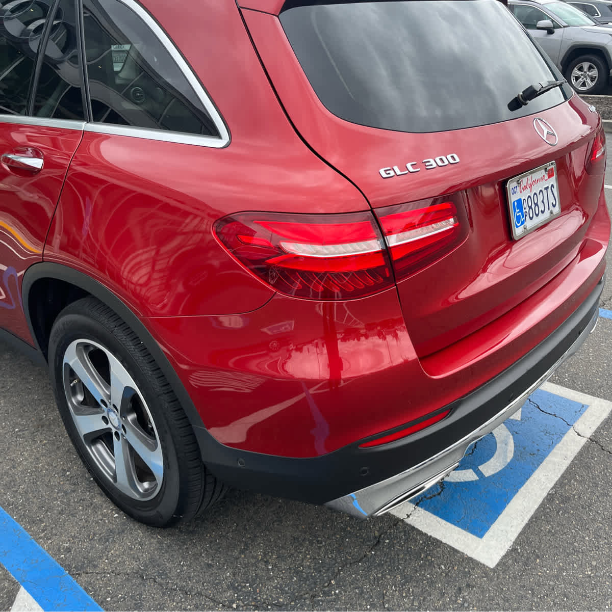 Used 2017 Mercedes-Benz GLC 300 4MATIC image 7
