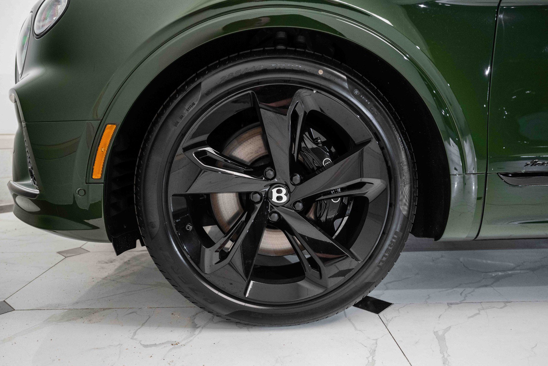 New 2024 Bentley Bentayga Extended Wheelbase image 6