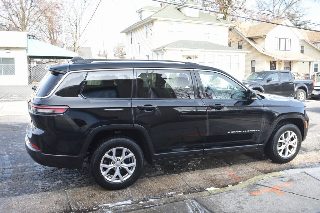 Used 2022 Jeep Grand Cherokee L Limited image 5