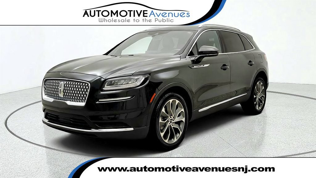 Used 2023 Lincoln Nautilus Reserve AWD/4WD image 1