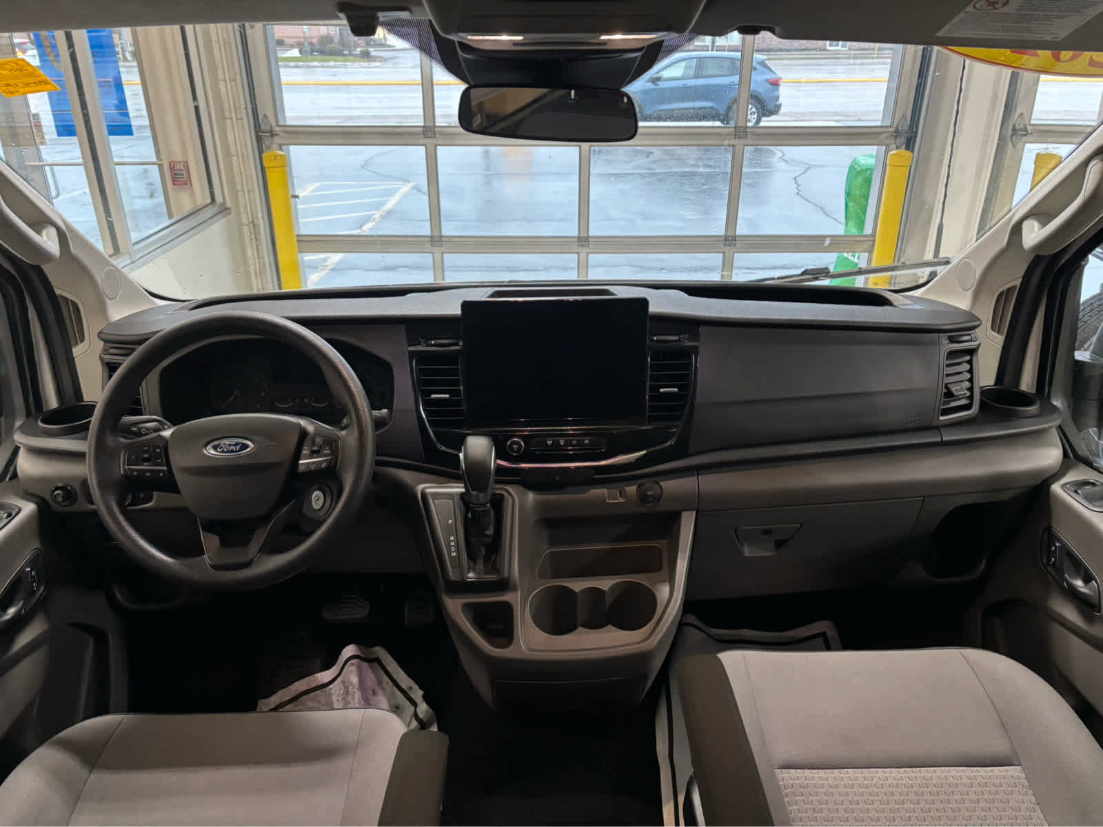 Used 2025 Ford Transit 350 XLT image 17