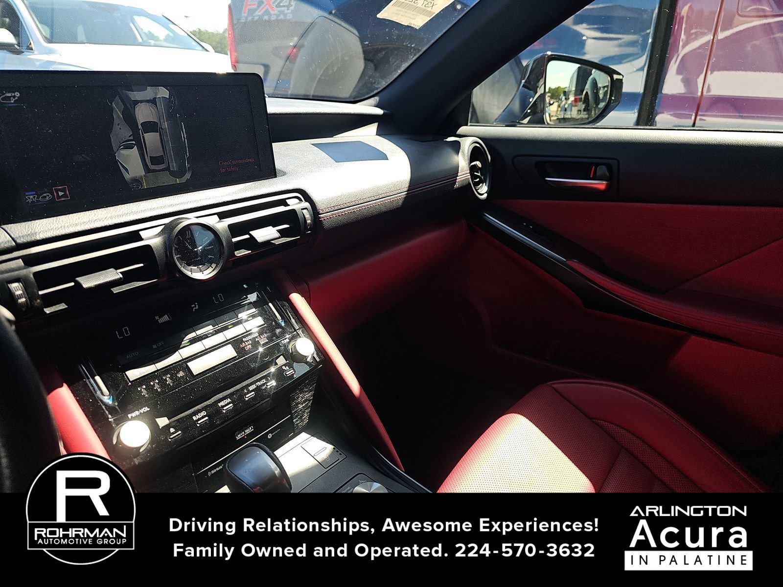Used 2024 Lexus IS 500 RWD image 11