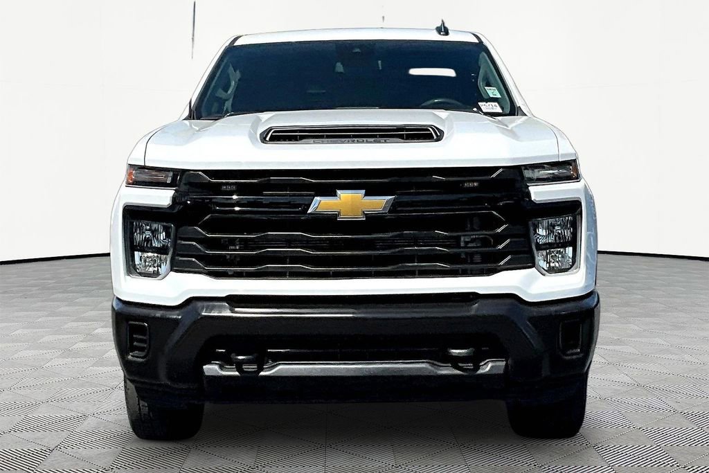 Used 2024 Chevrolet Silverado 2500 W/T w/ WT Fleet Convenience Package AWD/4WD image 2