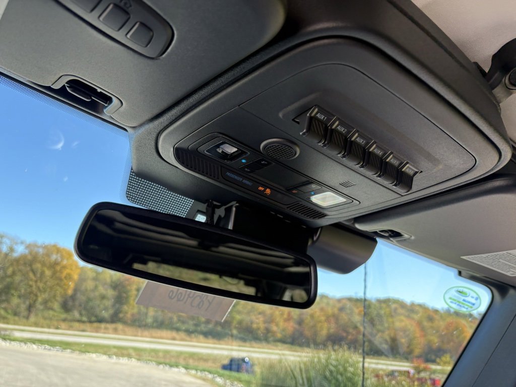 New 2025 Ford Bronco Badlands image 47