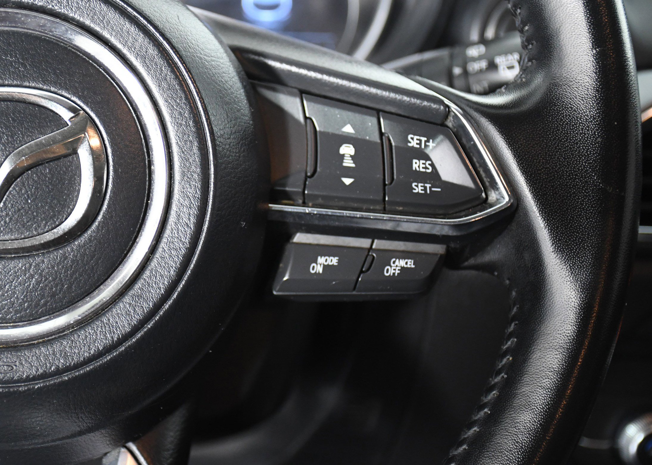 Used 2023 MAZDA CX-9 Touring image 13