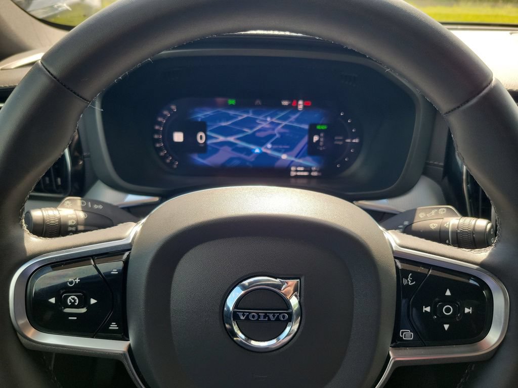 Certified 2024 Volvo XC60 T8 Ultimate w/ Protection Package Premier AWD/4WD image 23