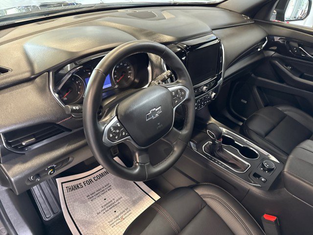 Used 2023 Chevrolet Traverse RS image 17