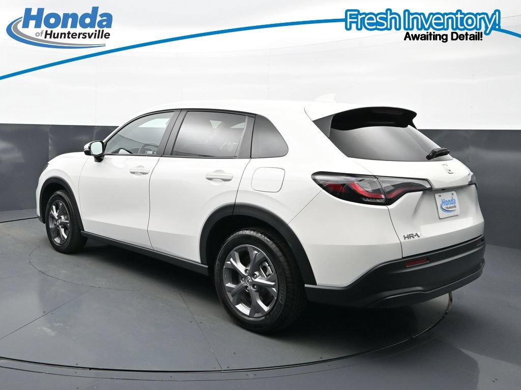 Certified 2026 Honda HR-V LX image 7