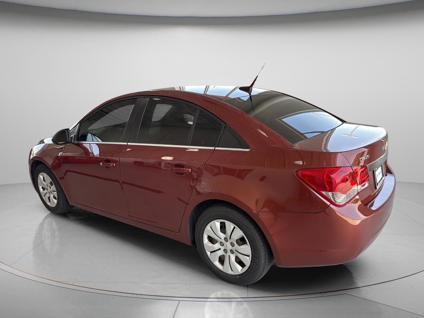Used 2012 Chevrolet Cruze LS w/ Connectivity Package FWD image 4