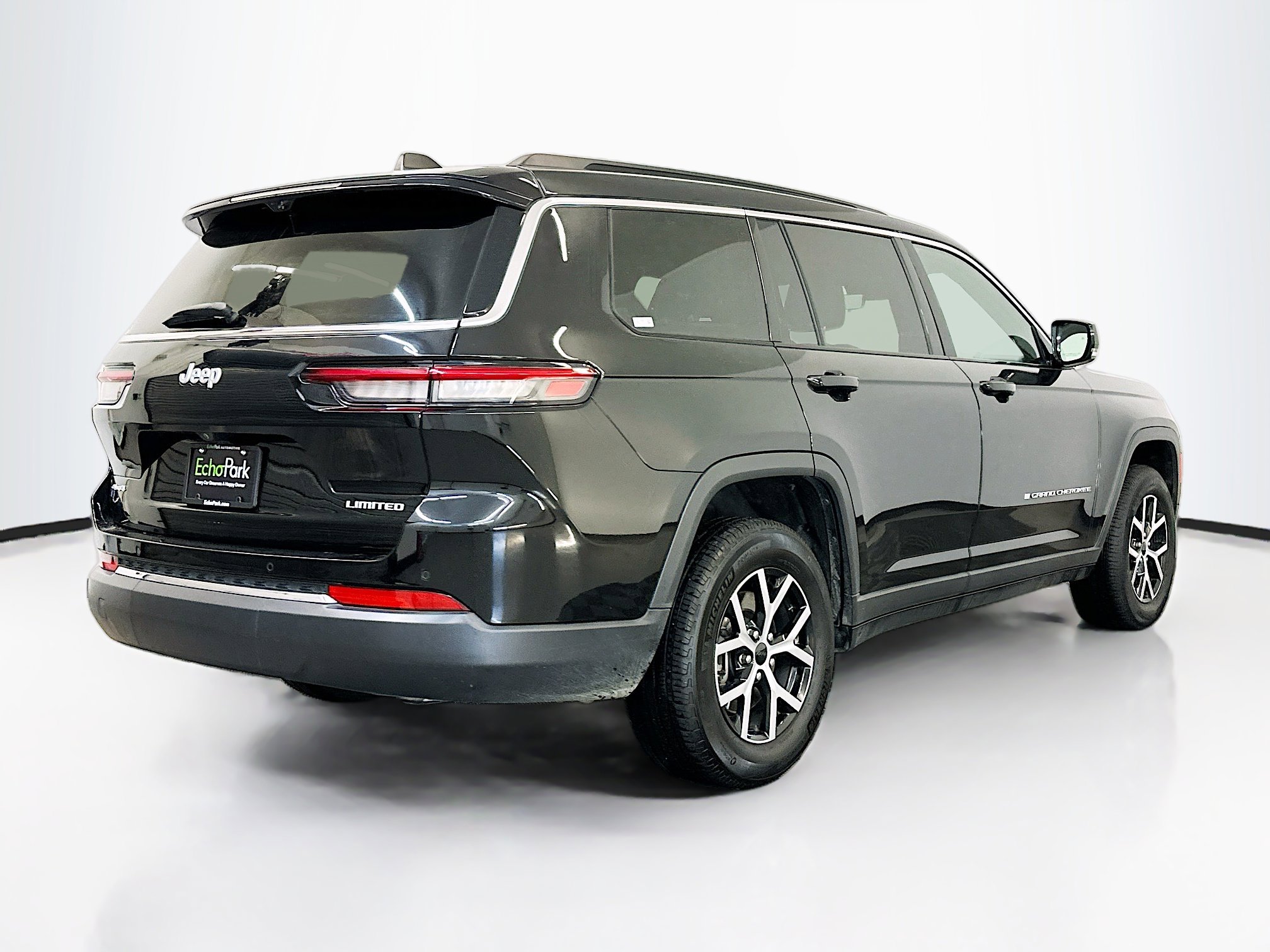 Used 2024 Jeep Grand Cherokee L Limited w/ Luxury Tech Group II image 9