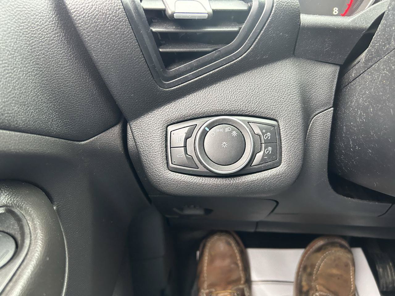 Used 2017 Ford Escape SE FWD image 27