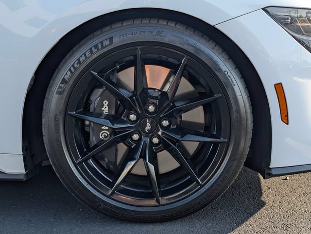 Used 2025 Ford Mustang Dark Horse RWD image 9