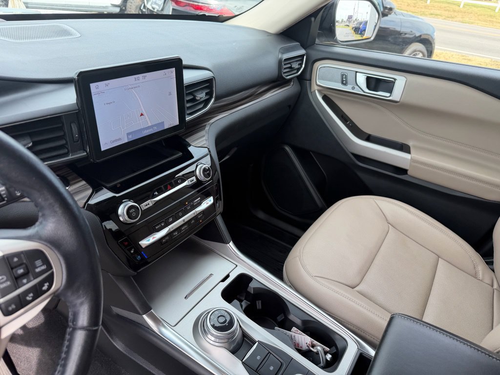 Used 2022 Ford Explorer Limited w/ Hybrid Equipment Group 310A AWD/4WD image 13