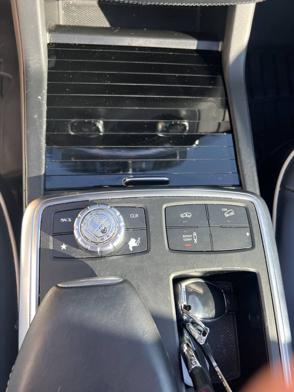 Used 2013 Mercedes-Benz GL 550 4MATIC image 27