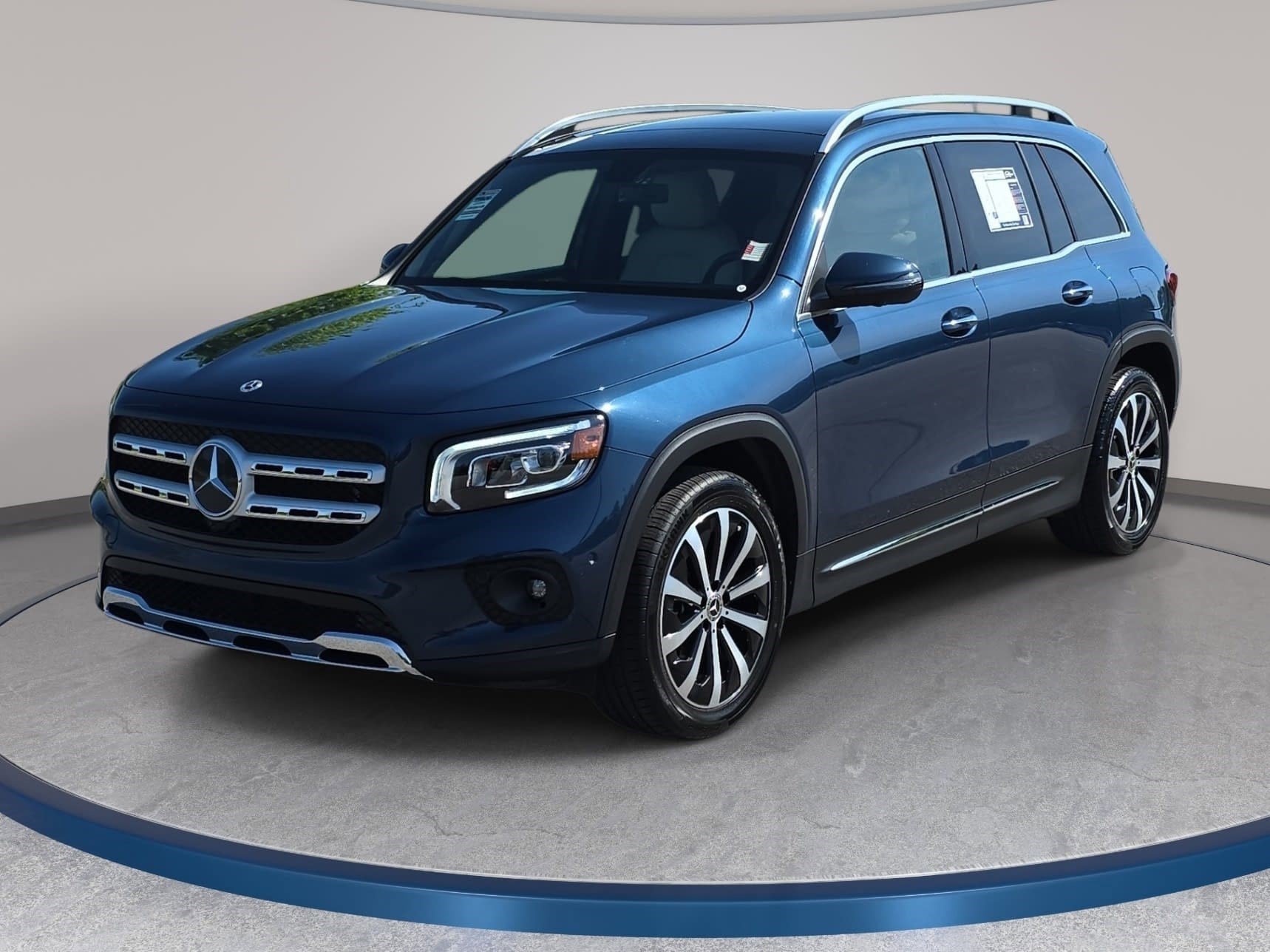 Used 2022 Mercedes-Benz GLB 250 4MATIC image 1