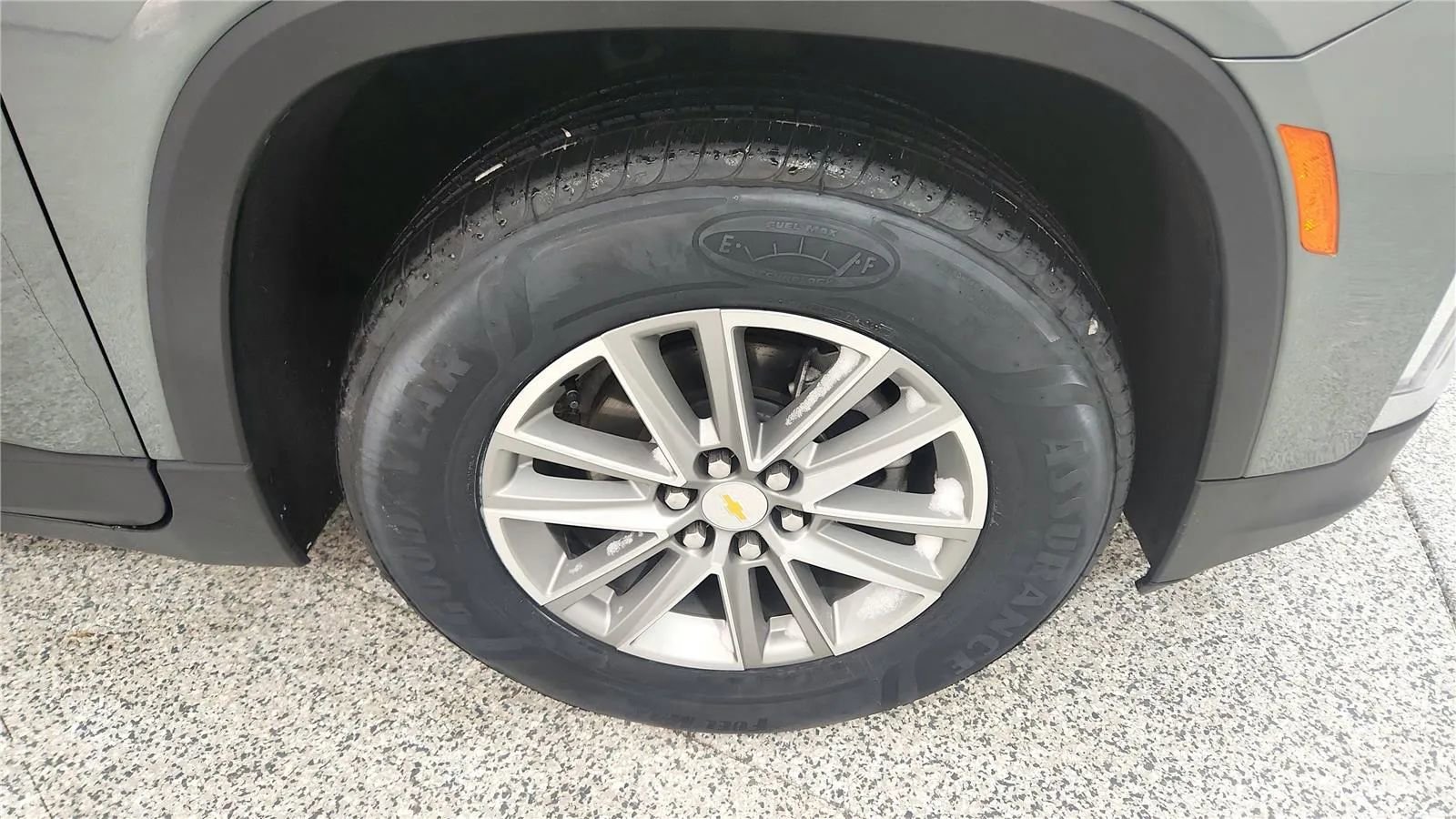 Used 2023 Chevrolet Traverse LT image 13