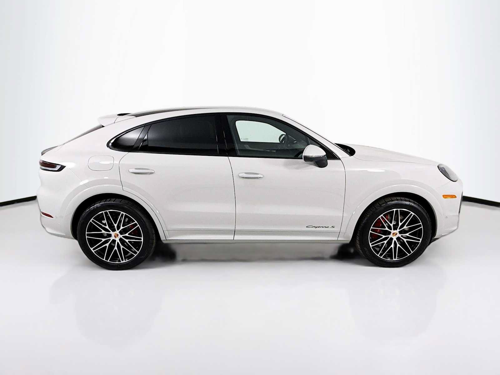 New 2026 Porsche Cayenne S AWD/4WD image 8