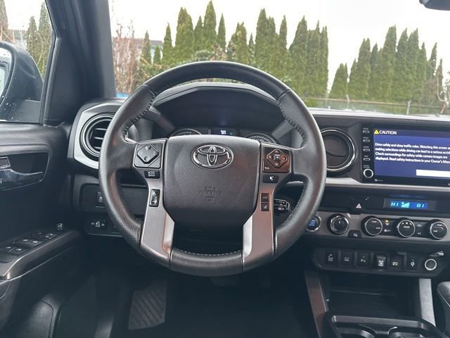 Used 2022 Toyota Tacoma TRD Off-Road w/ Technology Package image 20