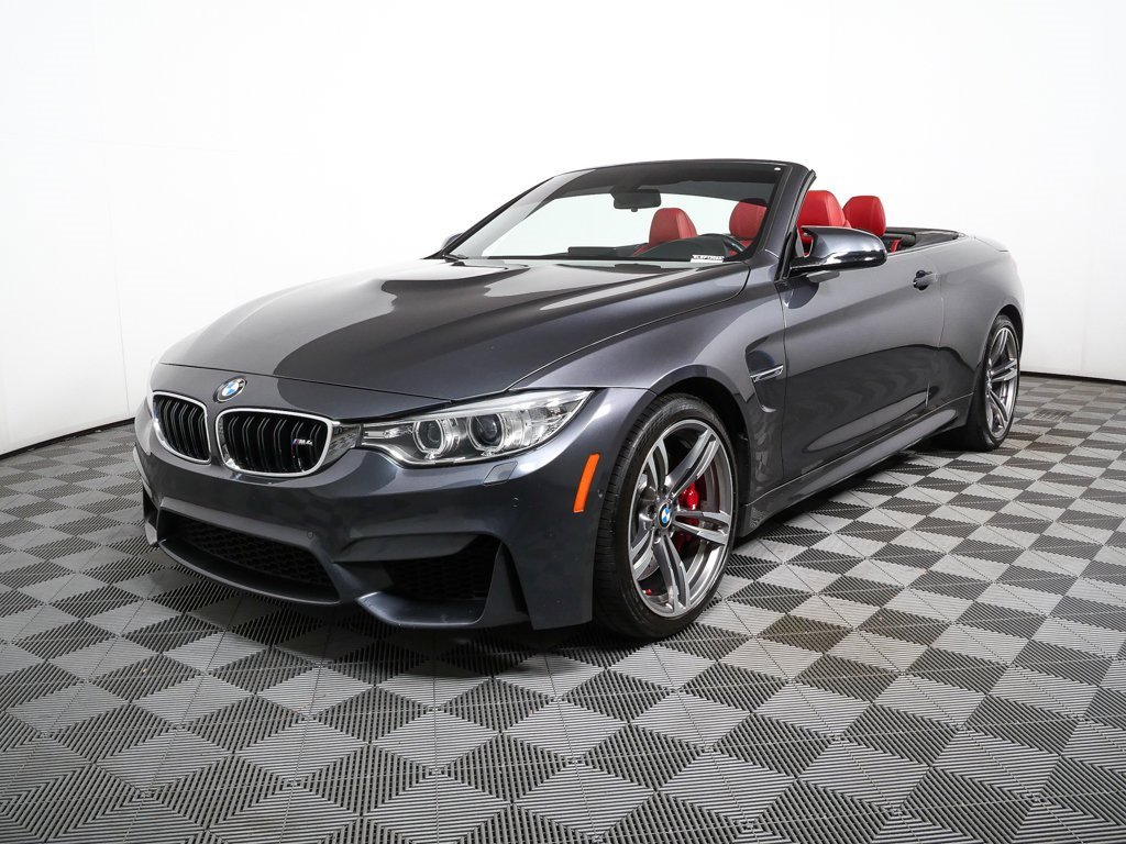 Used 2015 BMW M4 Convertible image 25