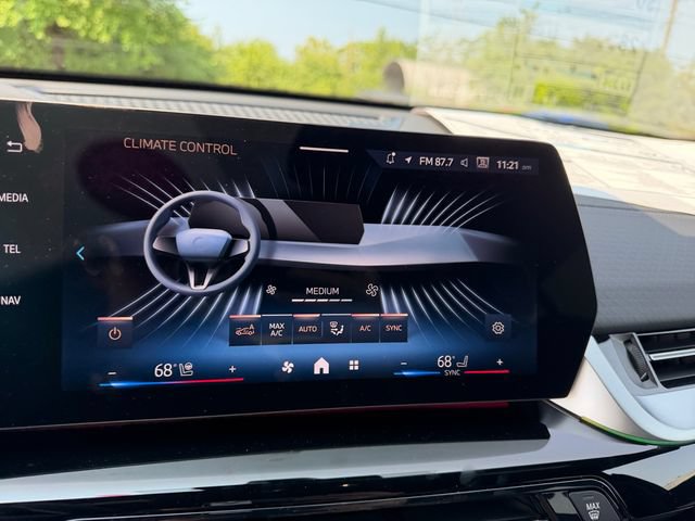 New 2026 BMW X2 xDrive28i w/ Convenience Package AWD/4WD image 18