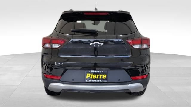 Used 2021 Chevrolet TrailBlazer LT w/ Driver Confidence Package image 3
