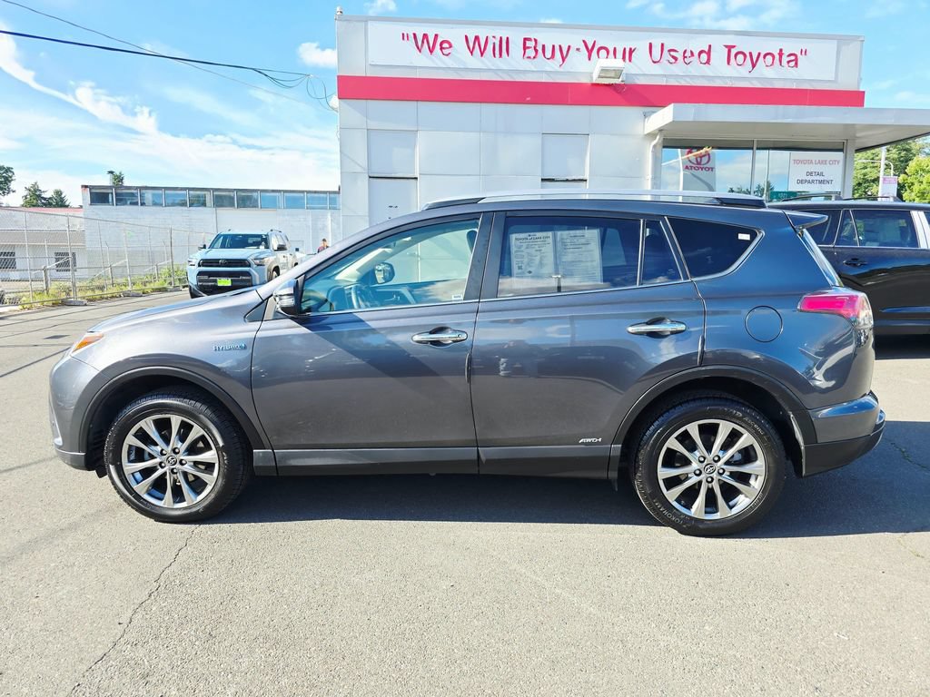 Used 2018 Toyota RAV4 Limited w/ Carpet Mat Package AWD/4WD image 4