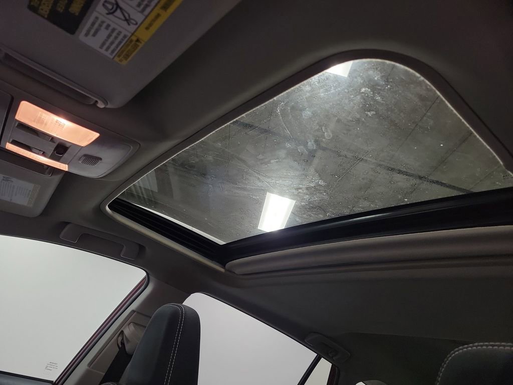 Used 2018 Toyota RAV4 XLE image 14