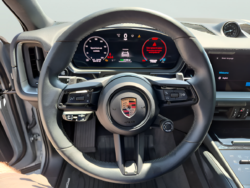 Used 2025 Porsche Cayenne S AWD/4WD image 21