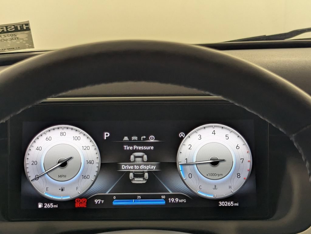 Certified 2022 Hyundai Tucson Limited w/ Cargo Package FWD image 19