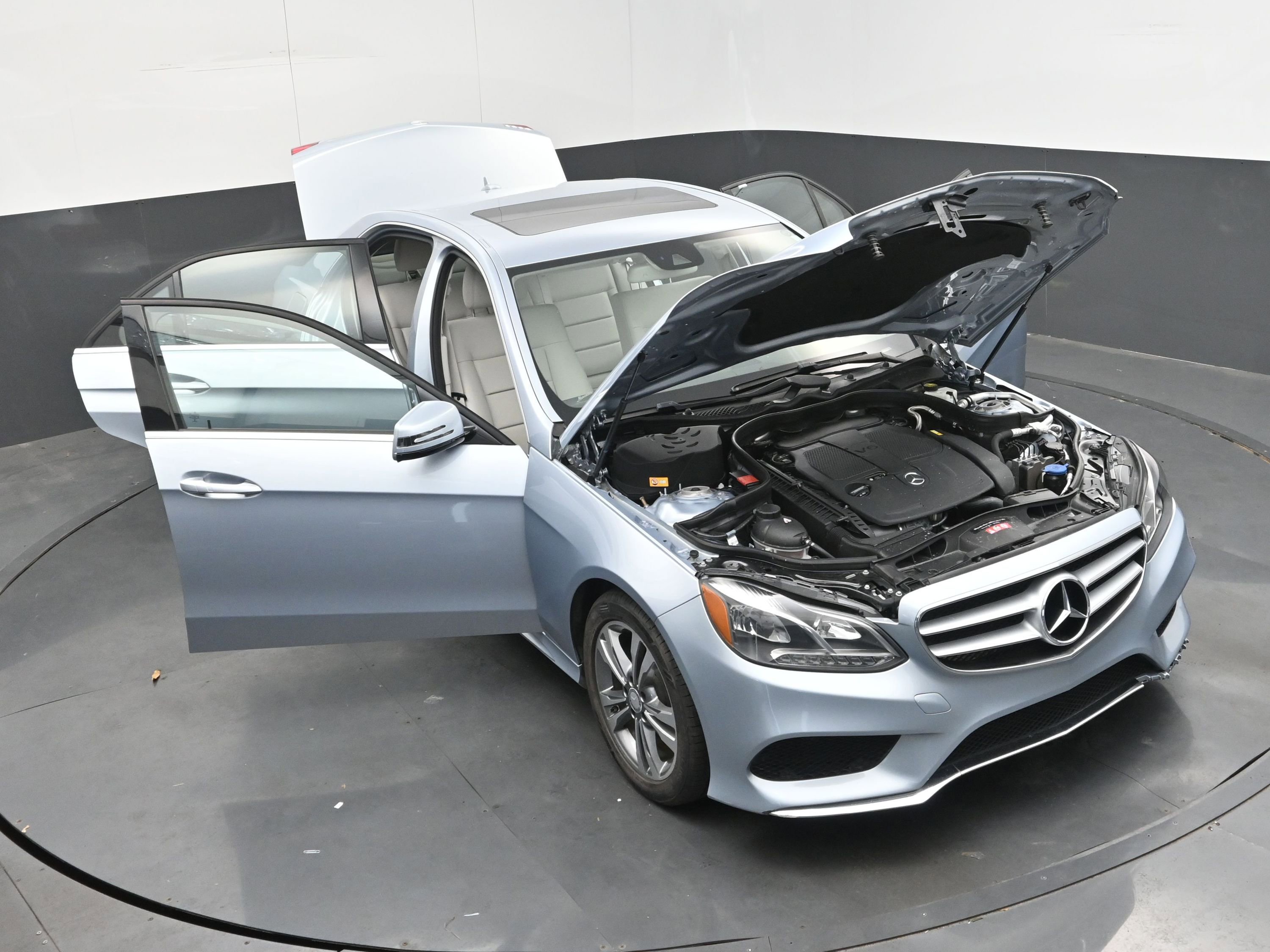Used 2015 Mercedes-Benz E 350 Sedan image 44