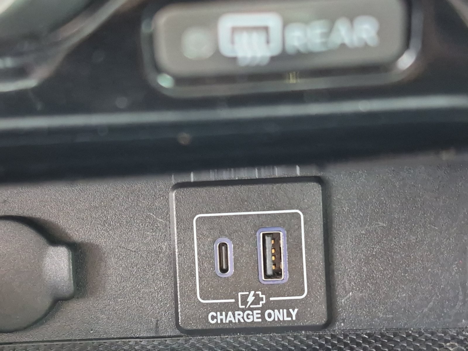 Used 2020 Nissan Pathfinder S FWD image 33