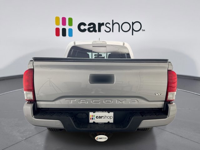Used 2017 Toyota Tacoma TRD Sport w/ Tow Package image 4