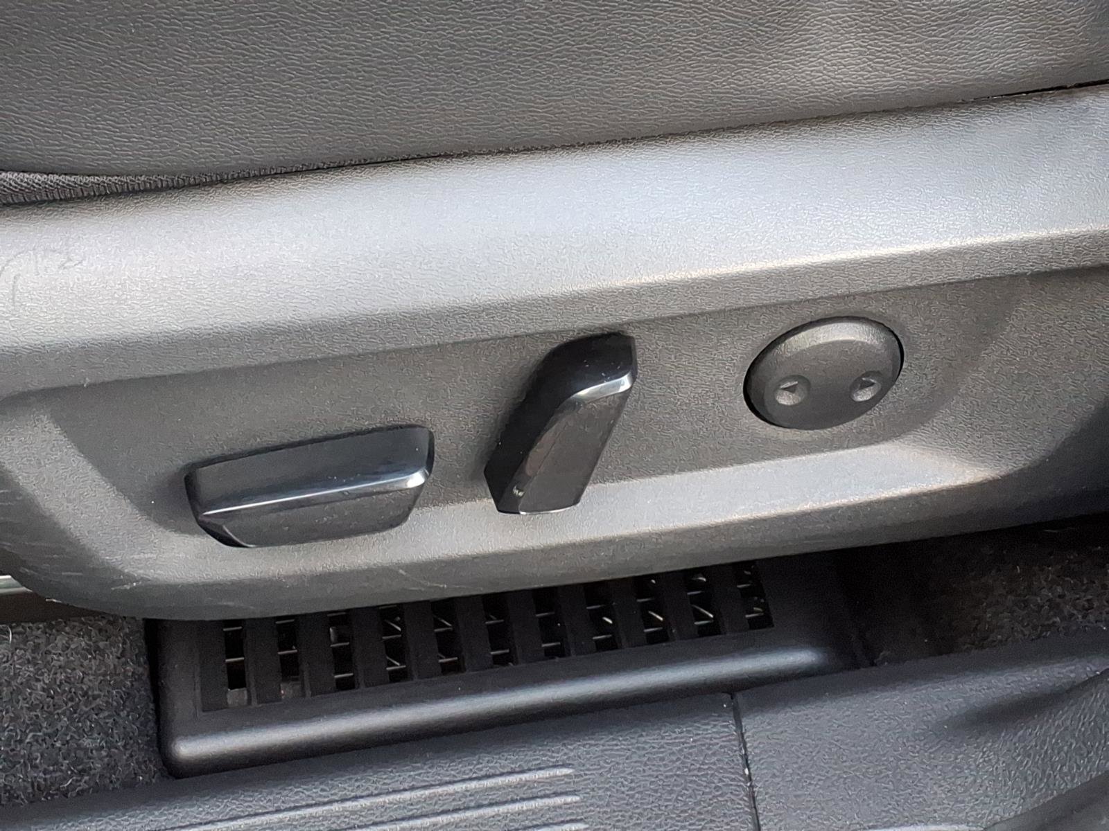 Certified 2023 Nissan Rogue SL w/ SL Premium Package image 16