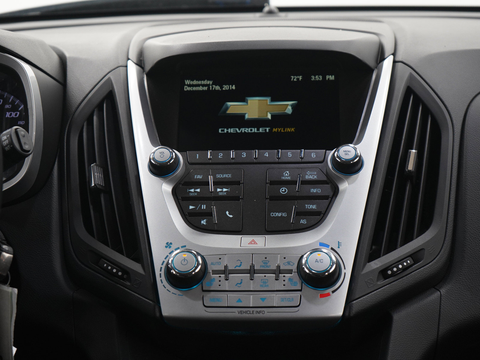 Used 2017 Chevrolet Equinox LT w/ Convenience Package AWD/4WD image 15