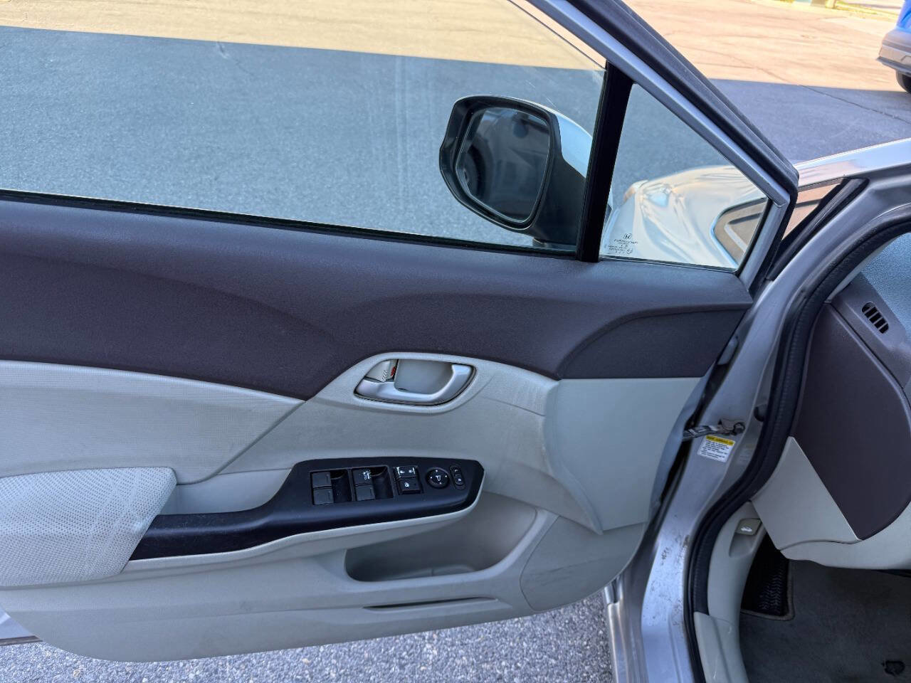 Used 2012 Honda Civic LX image 21